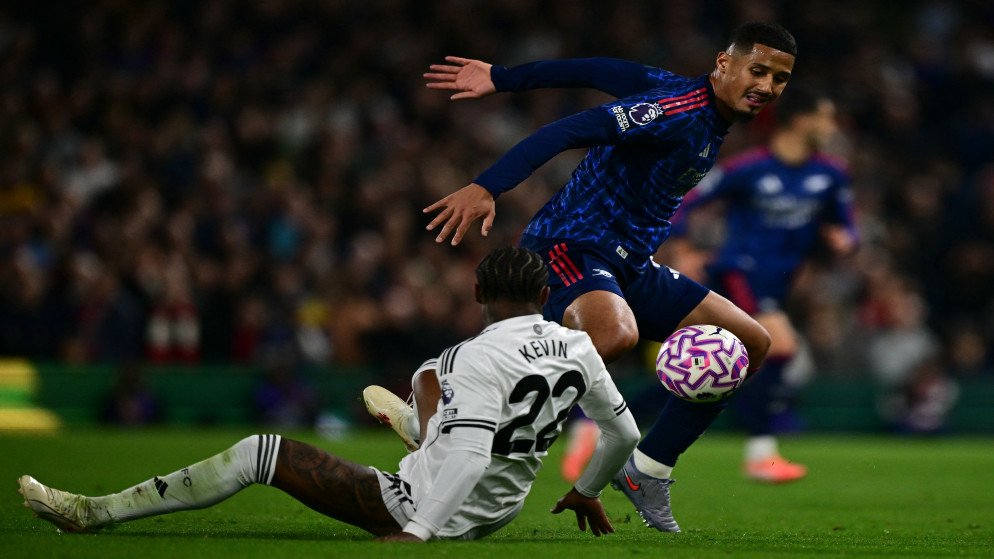 أرسنال في صدارة الدوري الإنجليزي الممتاز