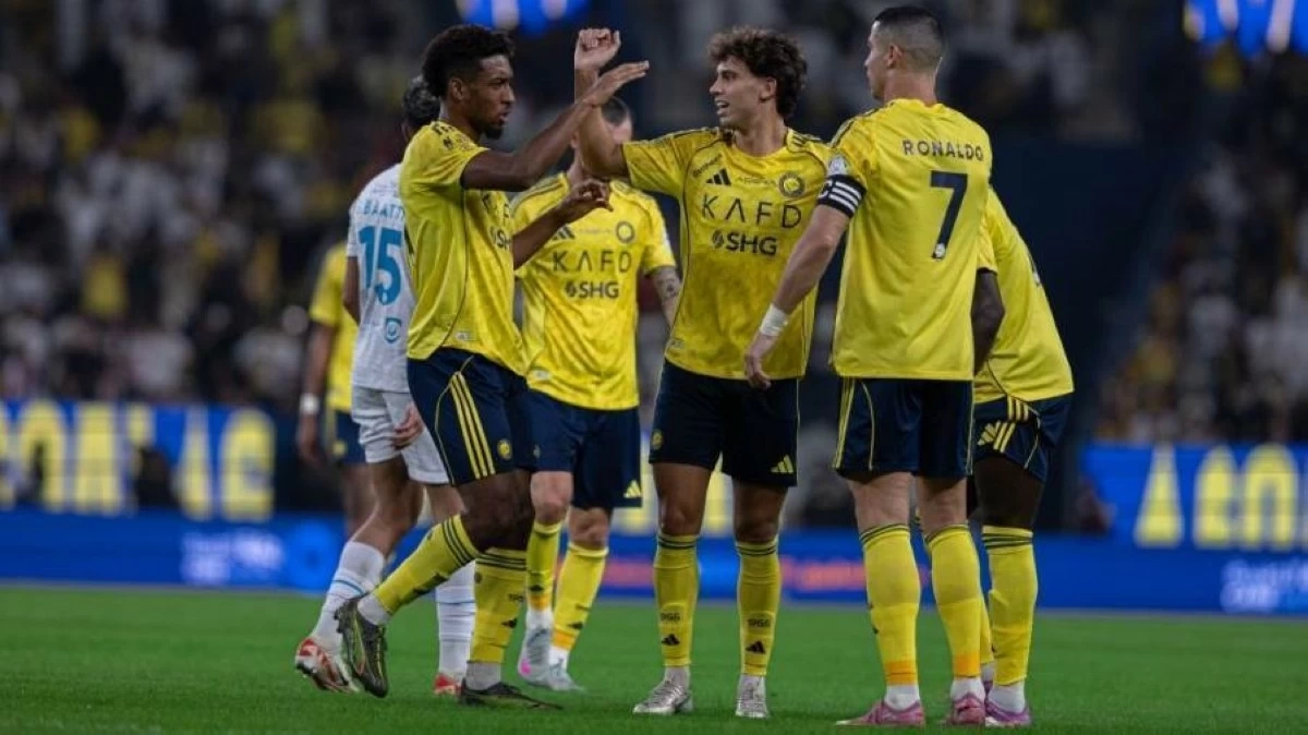 النصر يكتسح الفتح في الدوري السعودي