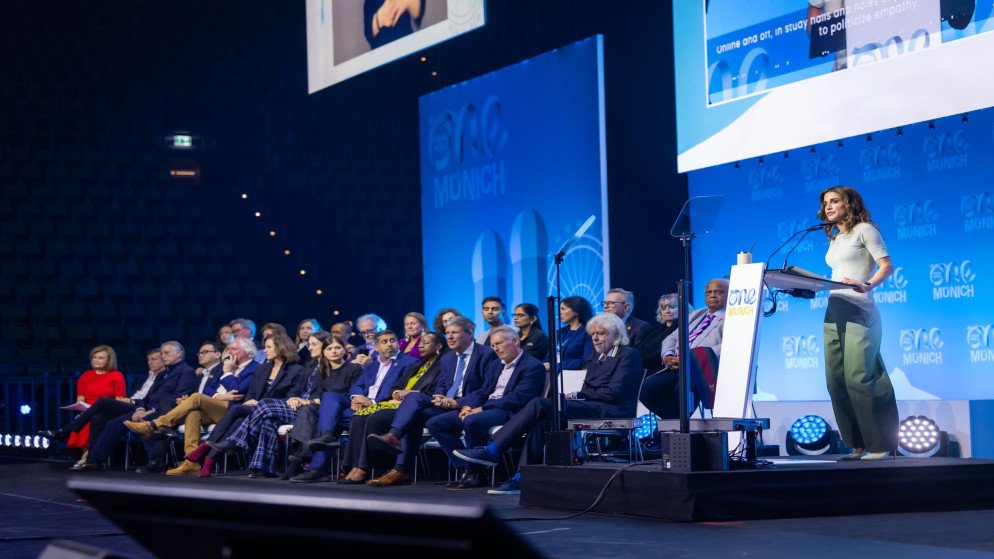 الملكة رانيا تدعو شباب العالم لمواجهة الكراهية