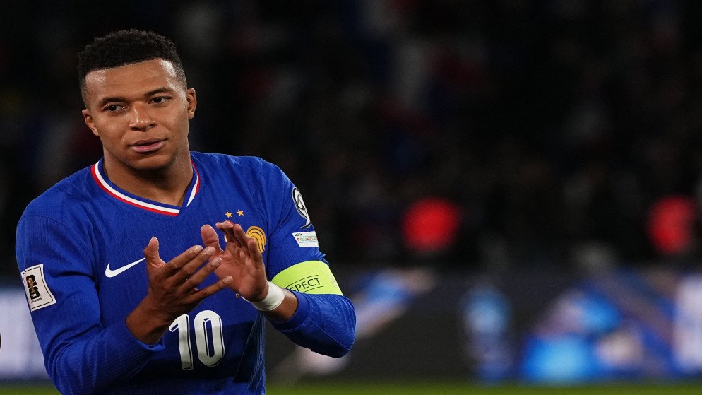 مبابي وسان جيرمان في دعاوى متبادلة بمئات الملايين