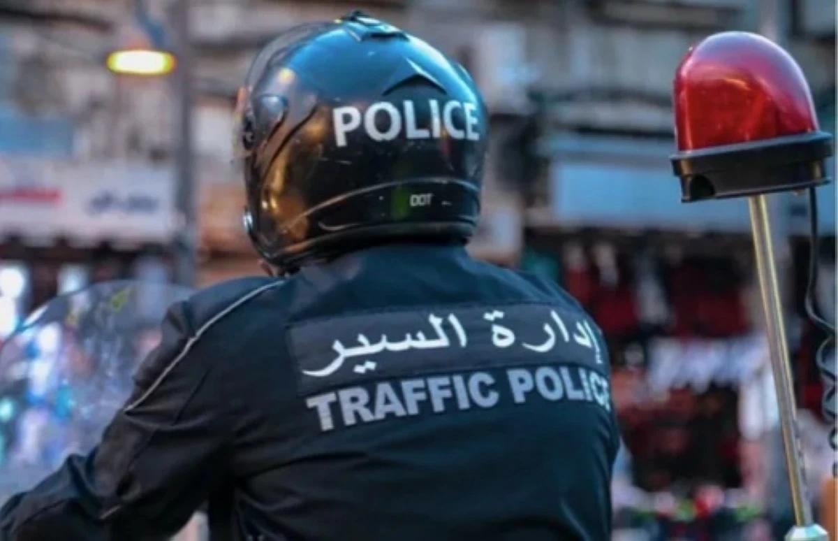 السير تدعو لعدم ترك المركبات المتعطلة بحرم الشارع