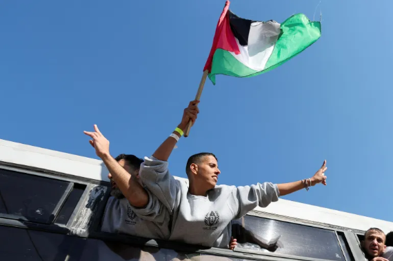 تحذيرات فلسطينية وجدل يتصاعد في إسرائيل