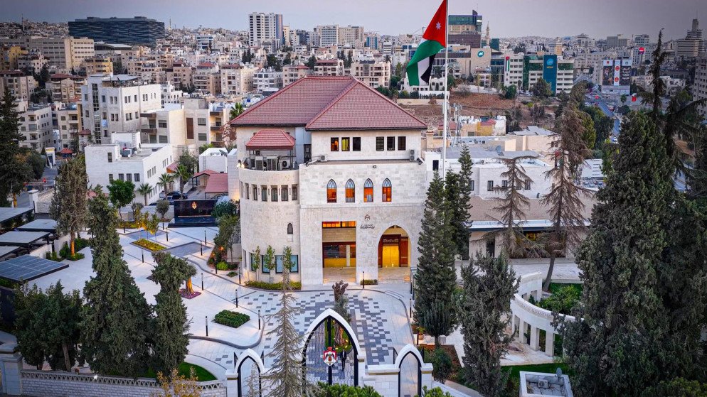 الملك يصل دار رئاسة الوزراء لرعاية إطلاق البرنامج التنفيذي للحكومة للأعوام (2026-2029)