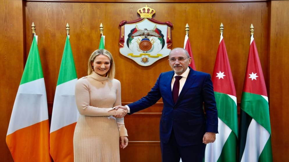 الصفدي يجري مباحثات موسعة مع وزيرة الخارجية الإيرلندية