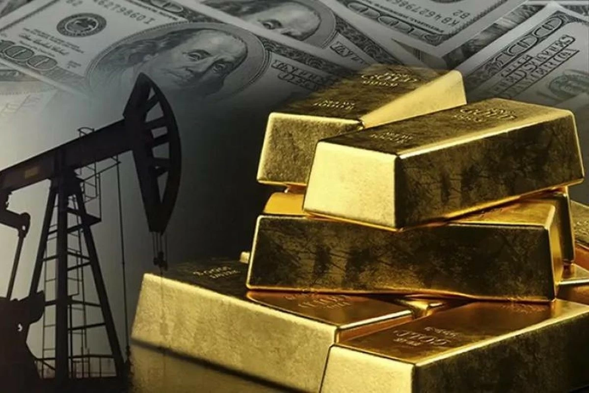 انخفاض أسعار الذهب وارتفاع أسعار النفط
