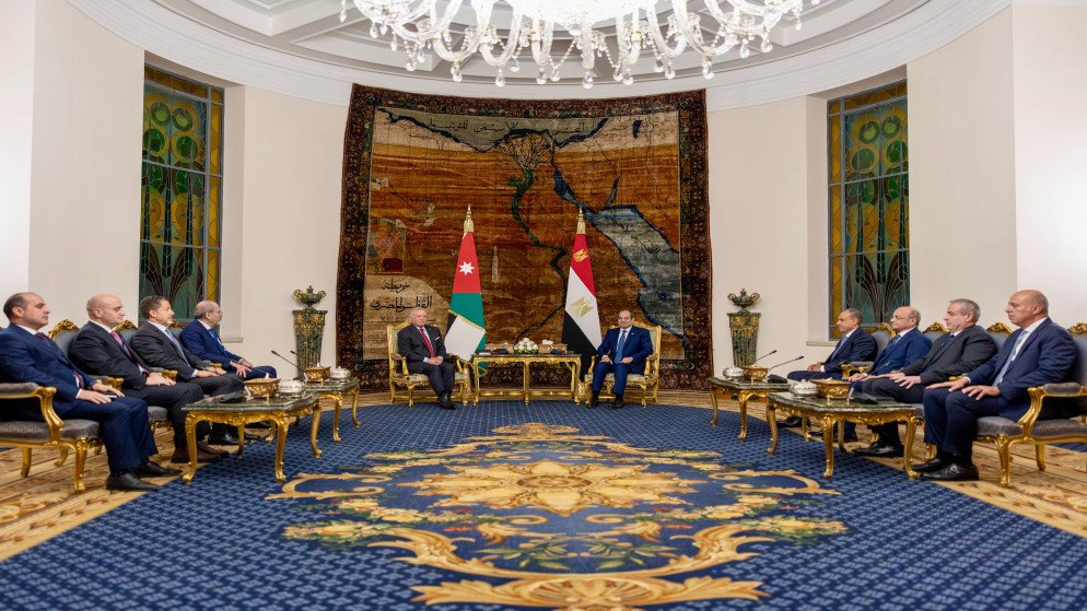 الملك والرئيس المصري يعقدان مباحثات في القاهرة