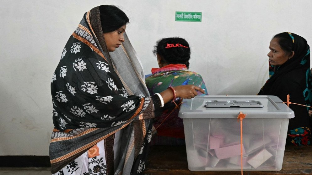 127 مليون ناخب يتوجهون إلى مراكز الاقتراع في بنغلاديش