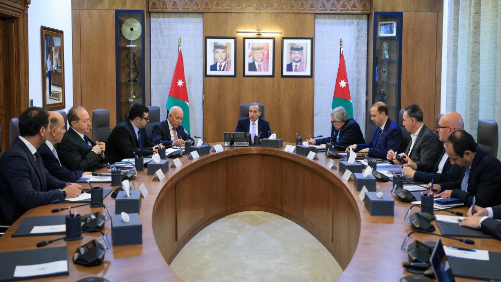 حسّان يبحث مع شركات الملاحة والشحن تعزيز سلاسل التوريد بظل الأوضاع الإقليمية