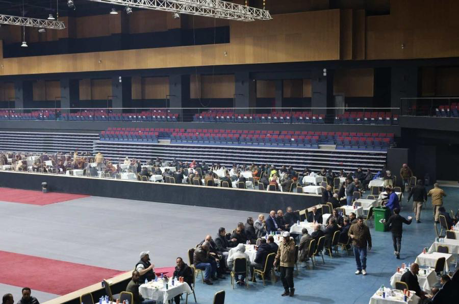 عمّان الأهلية تُكرّم ” في شهر رمضان ” عمّال الوطن في بلدية السلط الكبرى&nbsp;