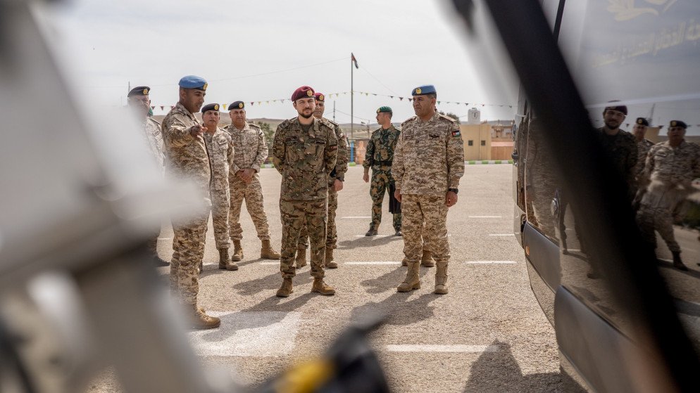 ولي العهد يزور مديرية سلاح الهندسة الملكي ويطلع على أبرز التقنيات المستخدمة