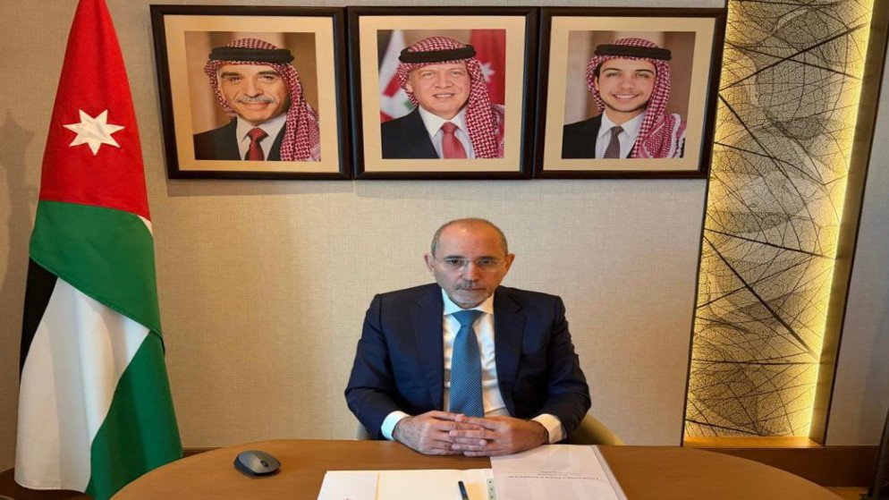 وزير الخارجية يشارك في اجتماع دولي حول حرية الملاحة في مضيق هرمز