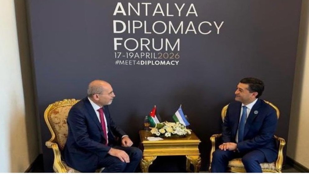 الصفدي يعقد سلسلة لقاءات دبلوماسية على هامش منتدى أنطاليا الدبلوماسي